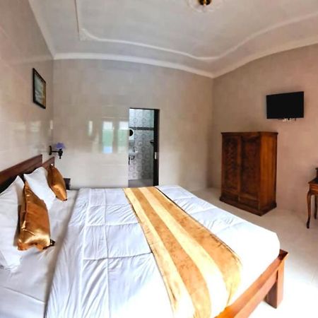 Wahyuga Sari Guest House Nita Salon & Spa Lembongan Eksteriør billede