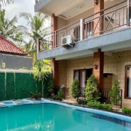 Wahyuga Sari Guest House Nita Salon & Spa Lembongan Eksteriør billede