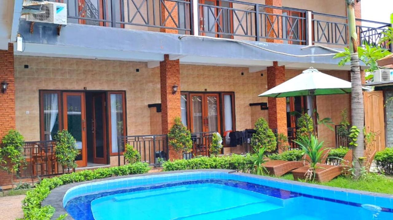 Wahyuga Sari Guest House Nita Salon & Spa Lembongan Eksteriør billede