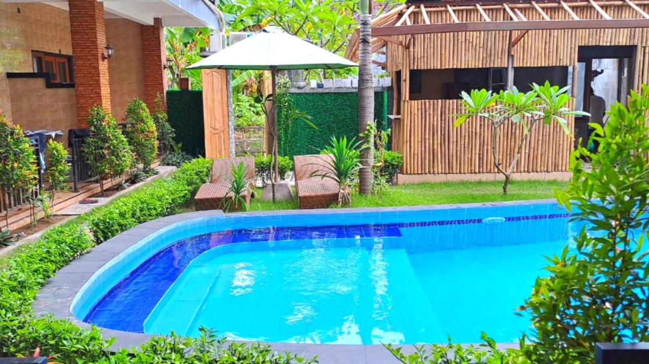 Wahyuga Sari Guest House Nita Salon & Spa Lembongan Eksteriør billede