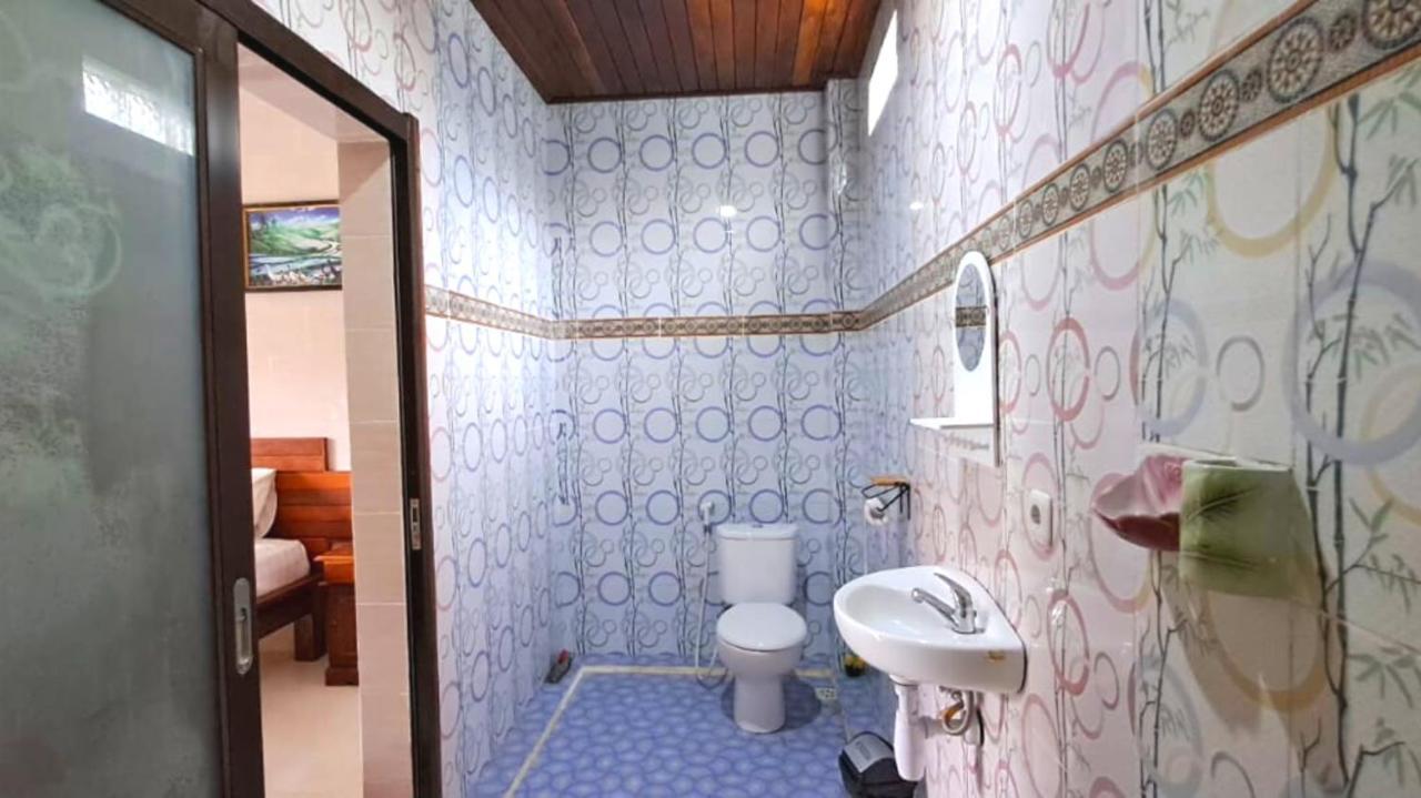 Wahyuga Sari Guest House Nita Salon & Spa Lembongan Eksteriør billede